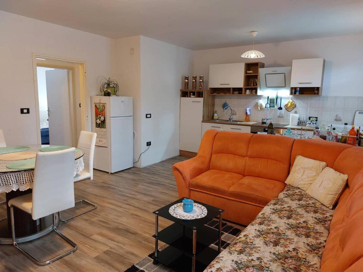 Apartment Orchidea Izola Exterior foto